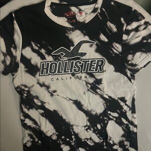 Hollister Black and White Tie-Dye T-Shirt